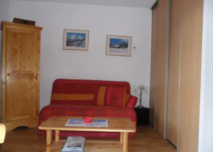 Sud-ouest Avec Balcon Et Parking à - Fr-1-804-9 *