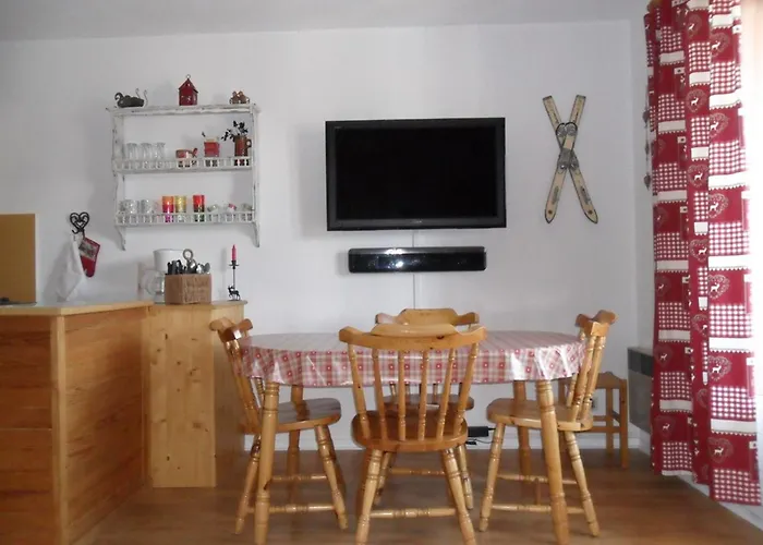 Sud-ouest Avec Balcon Et Parking à - Fr-1-804-9